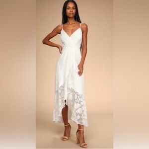 White Midi Dress from Lulu’s. Size Small.